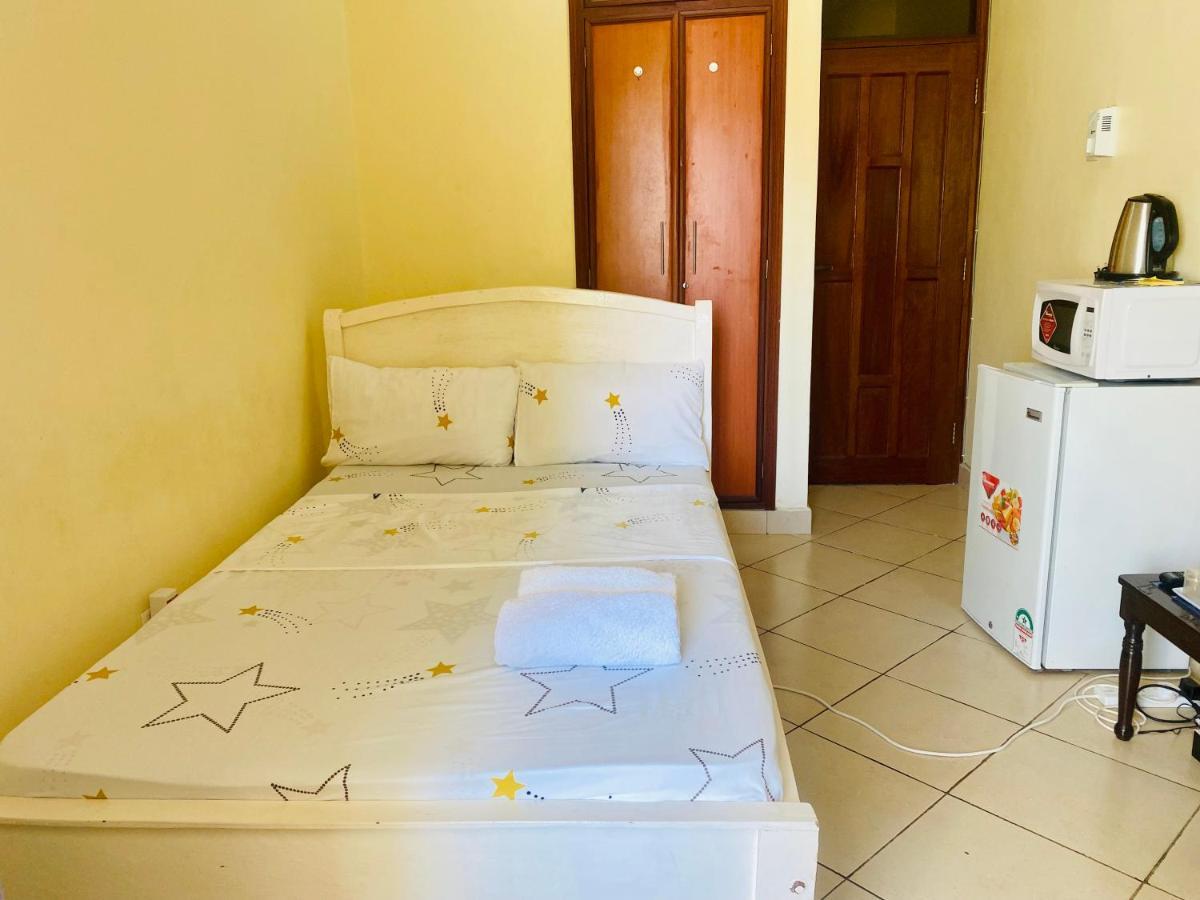 Dala Studio - Beach Road Appartement Mombassa Buitenkant foto